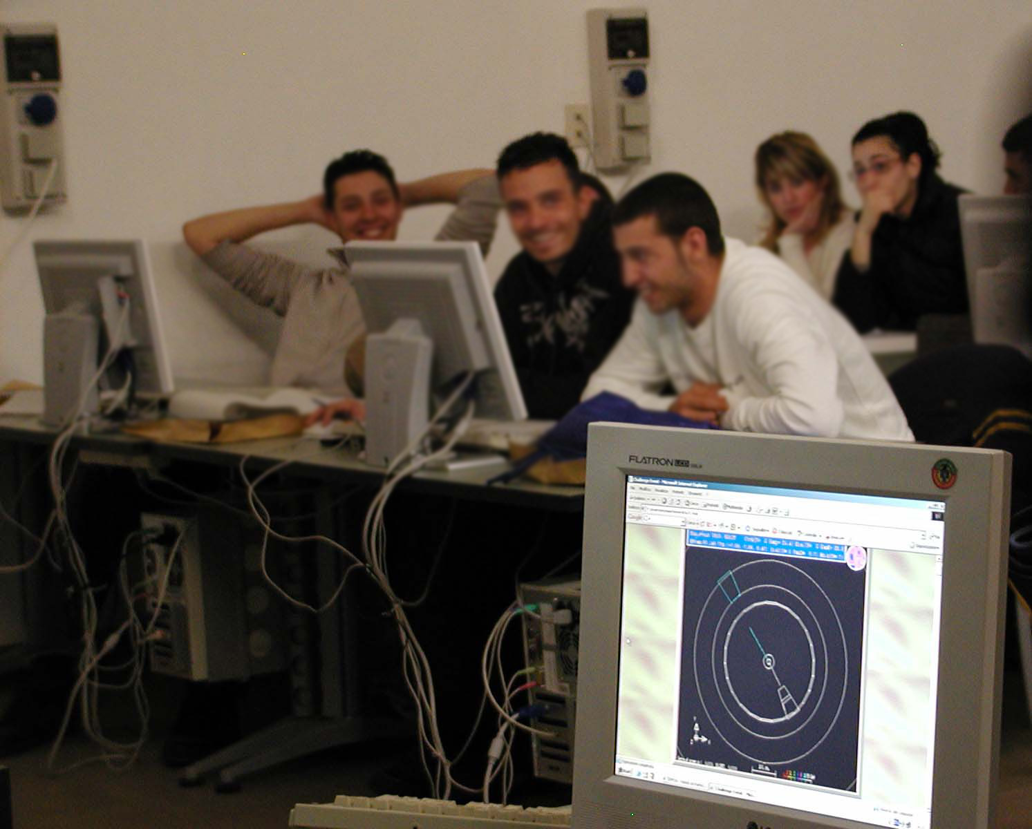 © Copyright 2002 INFN L'utilizzo della foto è gratuito previa autorizzazione dell'Ufficio Comunicazione INFN