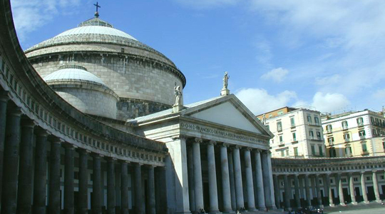 Napoli piazza plebiscito