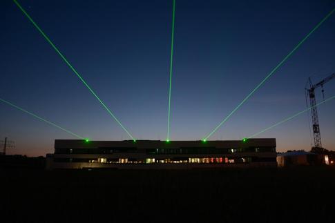 DSC 9930 thumbnail thumbnail