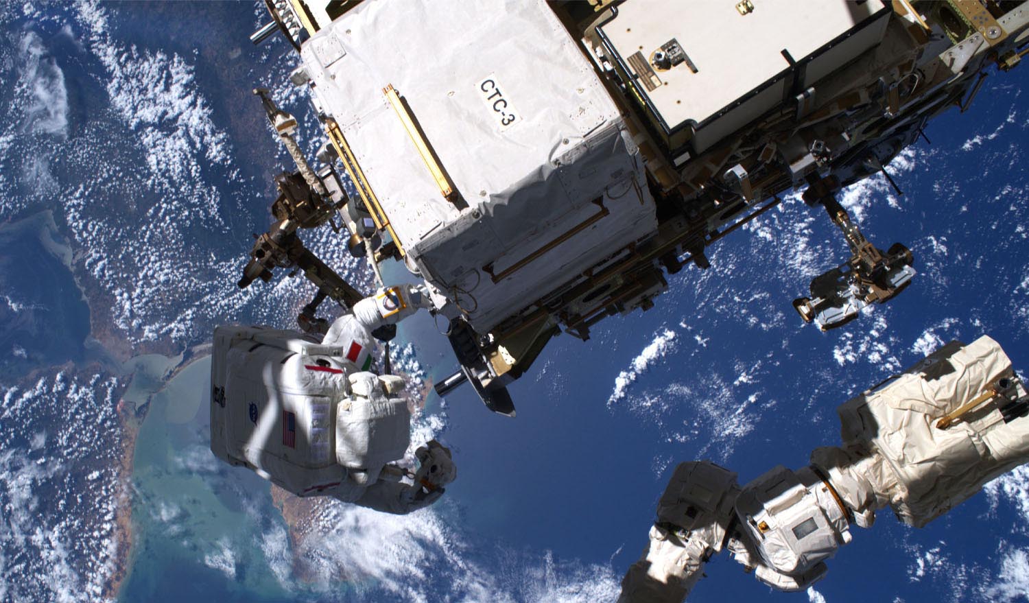 Parmitano AMS 1 2020