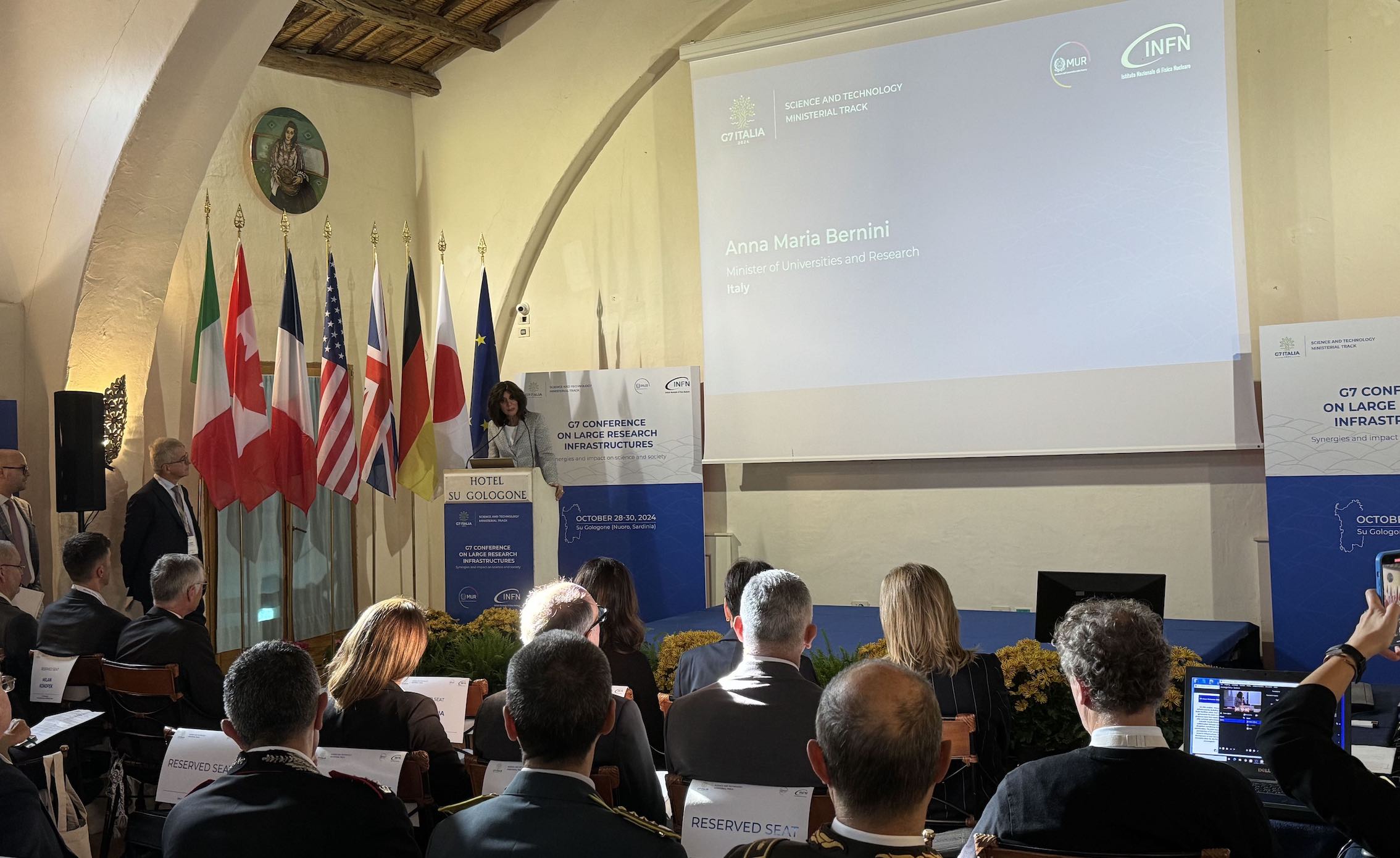 La ministra berlini Apre il G7 Sardegna